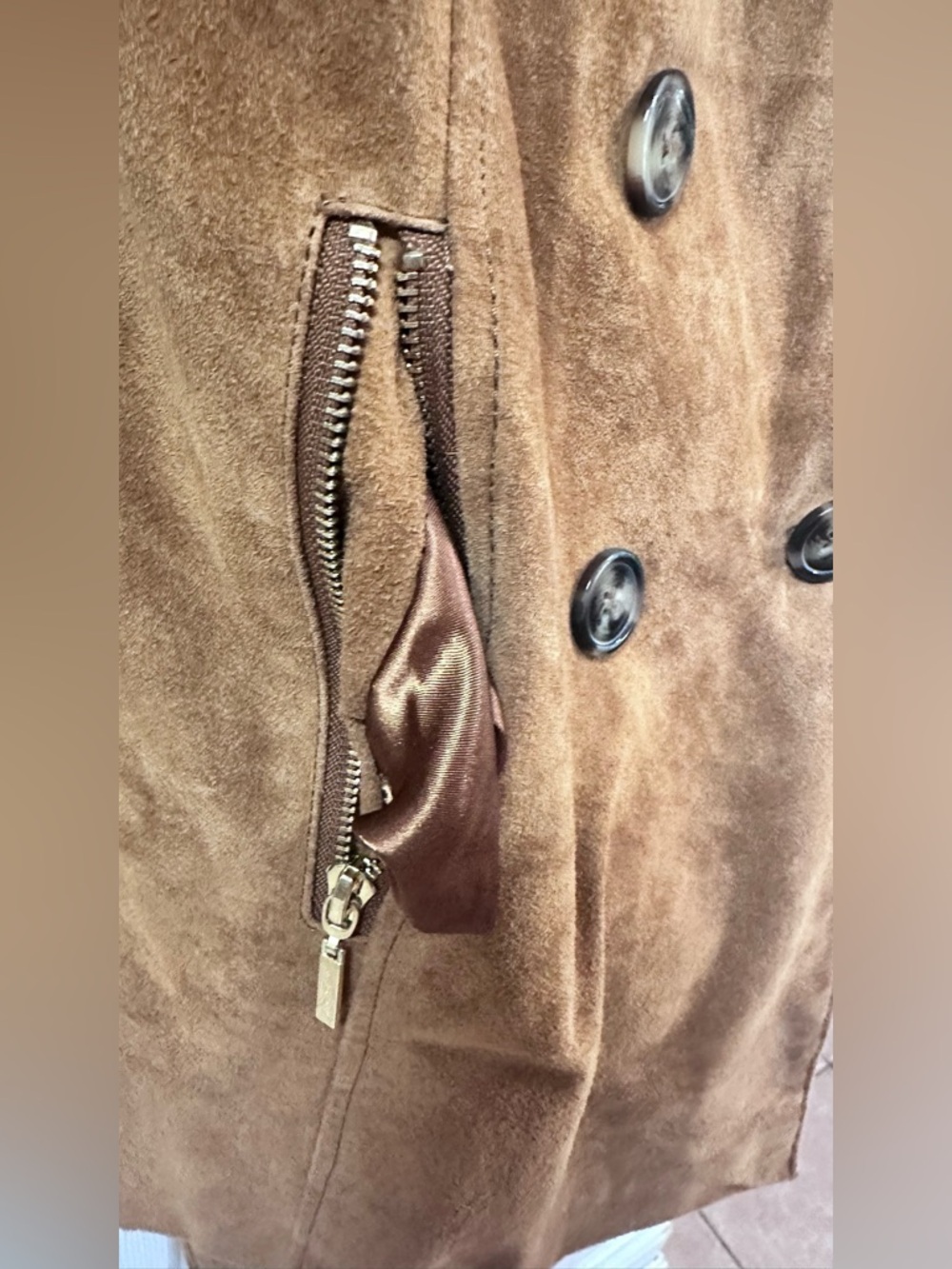 IMAN Two-Tone Brown Suede and Leather Trench Coat (mix26) - Picture 4 of 11
